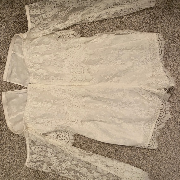 White lace romper - Picture 2 of 2